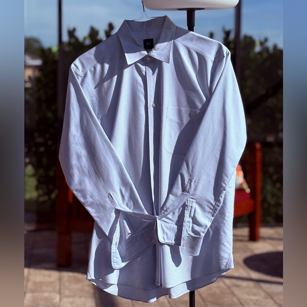 Ike Behar | Men’s Sky Blue Dress Shirt | XL | Mint Condition | DRY CLEANED